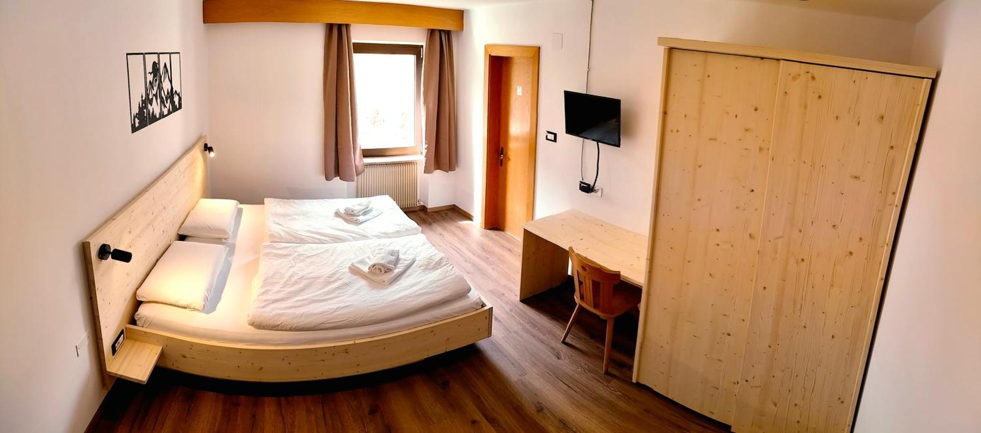 Double Room,1669030479:JPEG