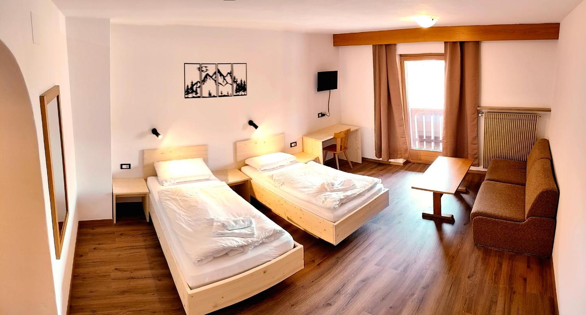 Twin Room Balcony,1669030481:JPEG